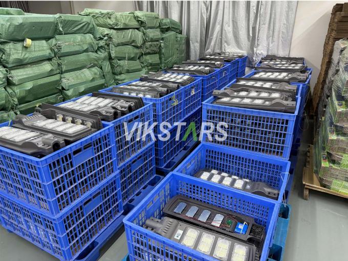 40W 80W 120W 160W ماژول چراغ های خیابان خورشیدی برای روستاها قیمت ارزان 2 سال گارانتی 16