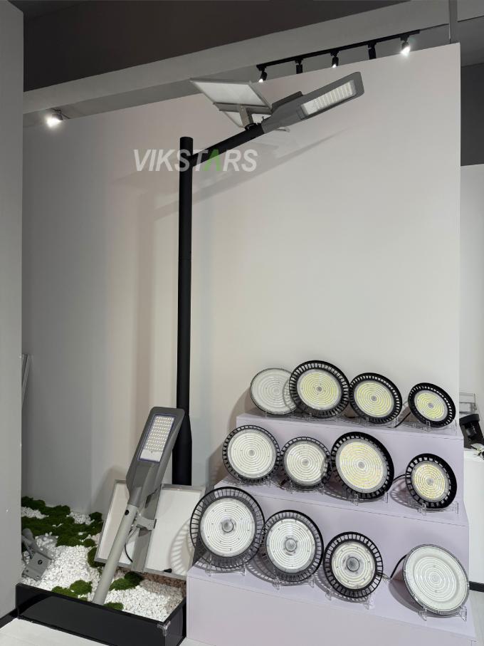 گرمترین فروش چراغ های خورشیدی LED 300W 500W 1600W برای پروژه روستای پارک صنعتی خیابان اصلی 2