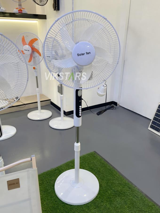 فن ایستاده خورشیدی 16 اینچ با نور صرفه جویی در انرژی برای ماهیگیری در فضای باز 16