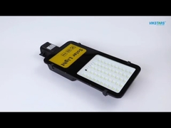 چراغ خیابانی خورشیدی گاردن در فضای باز IP66 روشنایی 12 ساعته