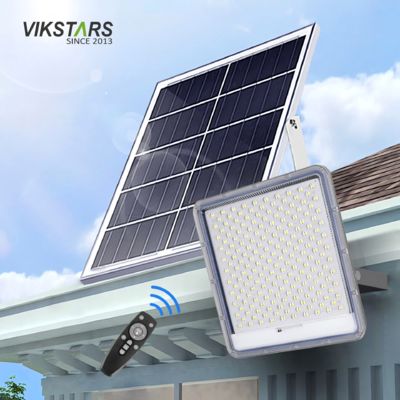 خرید چراغ های خورشیدی آلومینیومی 100w 200w 300w 400w برای حیاط روستاها انبار IP66 ضد آب ساخت آنلاین
