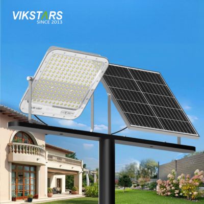 خرید باتری جایگزین 60w 100w 200w 300w چراغ های آفتابی خورشیدی با لنز PC ساخت آنلاین